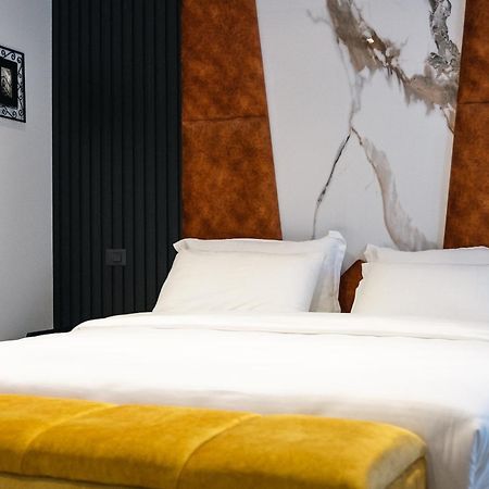 Oxygen Boutique Hotel Tirana Exterior photo