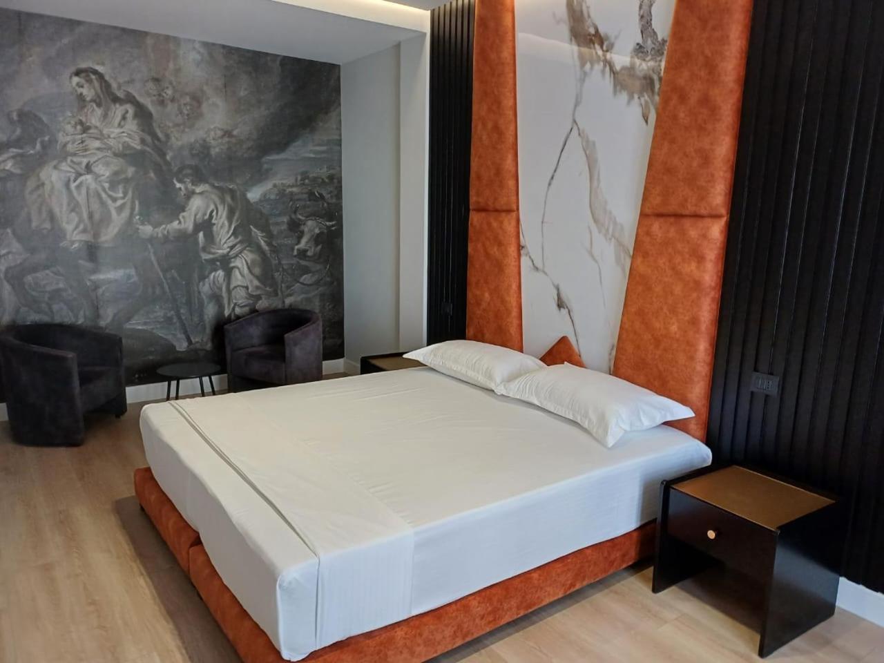 Oxygen Boutique Hotel Tirana Exterior photo