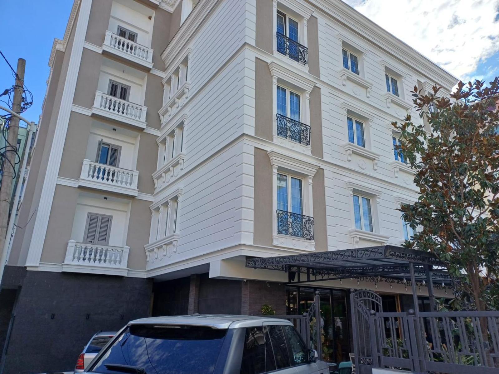 Oxygen Boutique Hotel Tirana Exterior photo