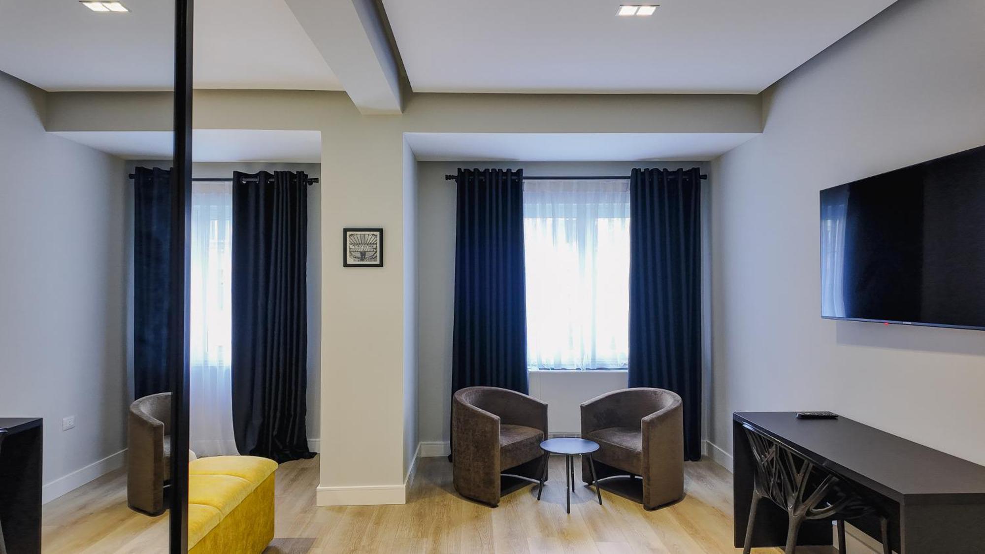 Oxygen Boutique Hotel Tirana Exterior photo