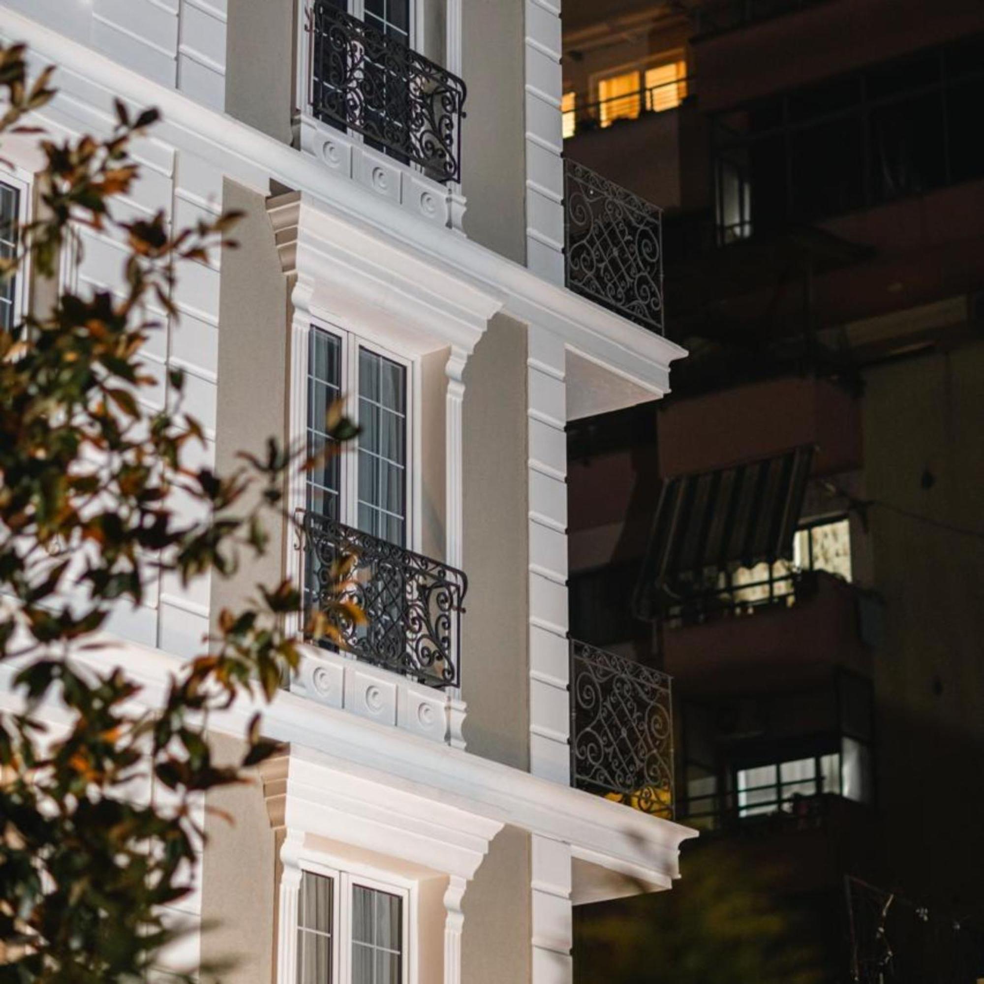 Oxygen Boutique Hotel Tirana Exterior photo
